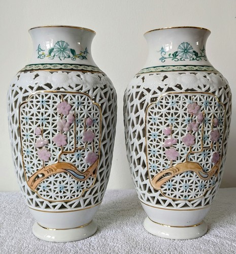 Pair matching vintage - pair,
