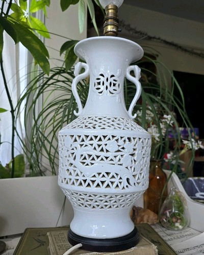 Blanc chine table lamp - table,
