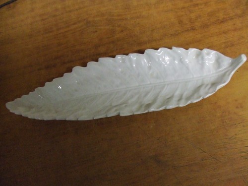 Cucumber leaf dish copeland - cucumber, by